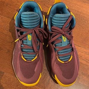 Adidas Dame 7 EXTPLY Sneakers - size 8